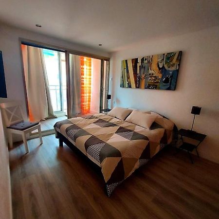 Appartement T3 Plein Centre Ville Le Lavandou Εξωτερικό φωτογραφία