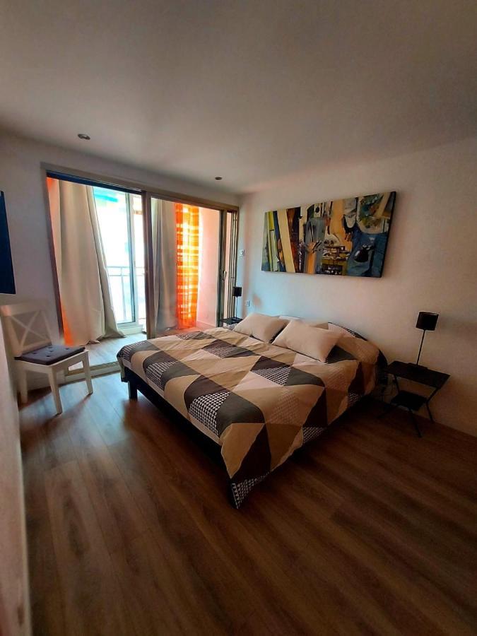 Appartement T3 Plein Centre Ville Le Lavandou Εξωτερικό φωτογραφία