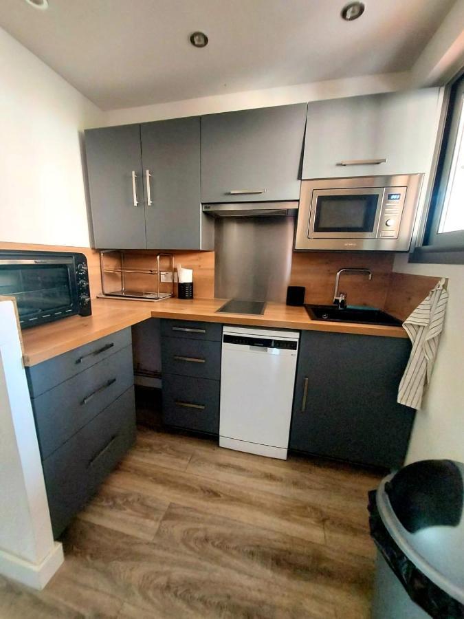Appartement T3 Plein Centre Ville Le Lavandou Εξωτερικό φωτογραφία